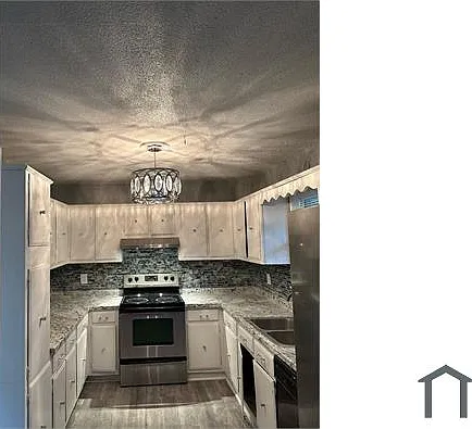 4 bed, 1500 sqft, $2,185 — Photo 4