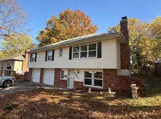 7301 Willow Ave, Raytown, MO 64133