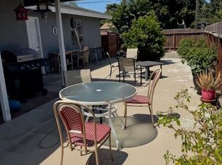 605 N 7th St, Lompoc, CA 93436