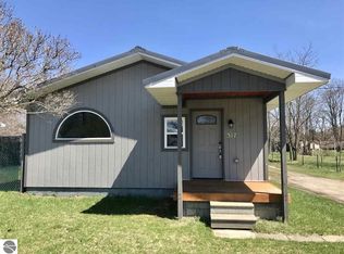317 Chestnut St NE, Kalkaska, MI
