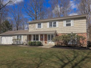 2382 Mark Rd, Yorktown Heights, NY 10598