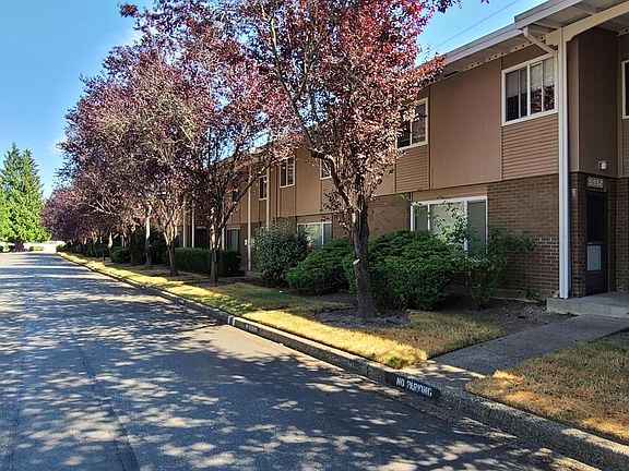2nd image of 5934 123rd Ave SE