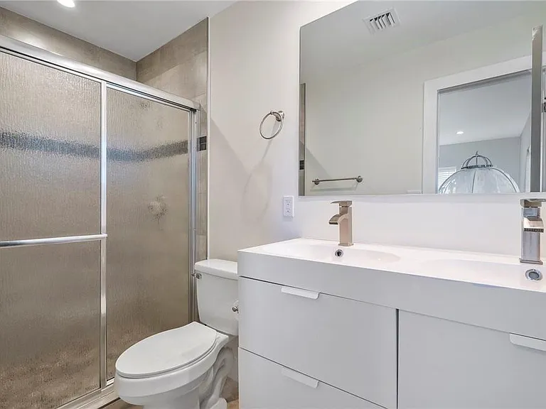 1949 Windward Dr — Photo 14