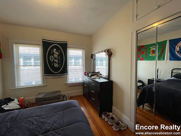 56 Hobson St #2 — Photo 34