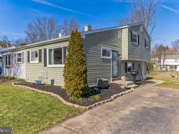 2941 Thunderhead Rd, Roslyn, PA 19001