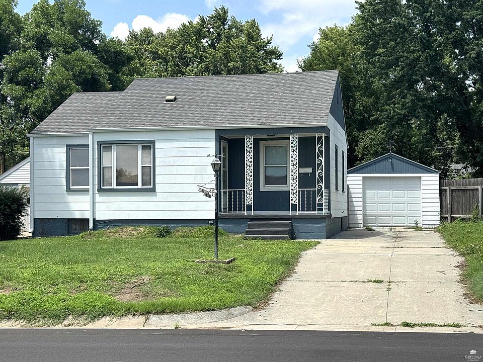 1st image of 619 Garfield St