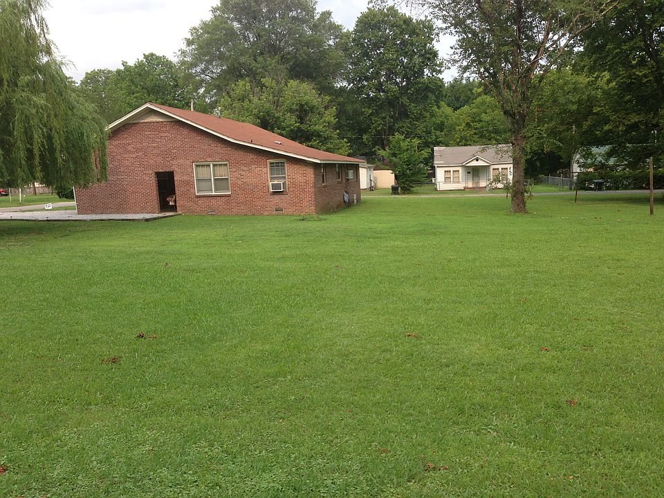 2nd image of 1706 Foote St