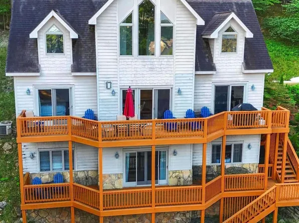 38 Traders Ln, Oakland, MD 21550