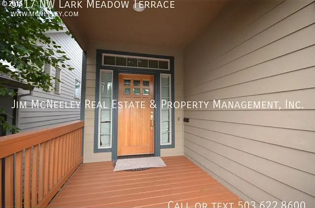 Rock Creek/Bethany Home with 3BR + a Bonus Room! — Photo 2