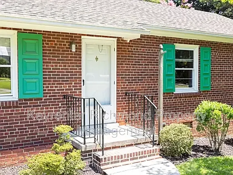 3 bed, 1.0 bath, 1471 sqft, $2,375 — Photo 3