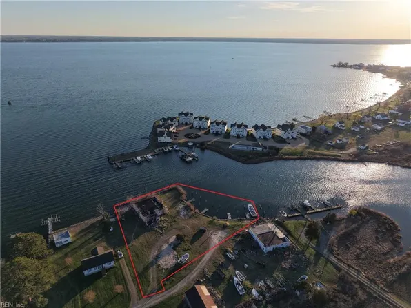 123 Waterview Rd, Lancaster, VA 22503