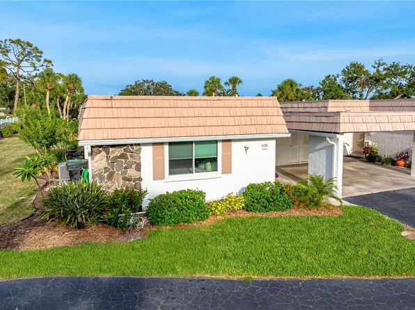 2419 Riverbluff Pkwy #V-233, Sarasota, FL 34231
