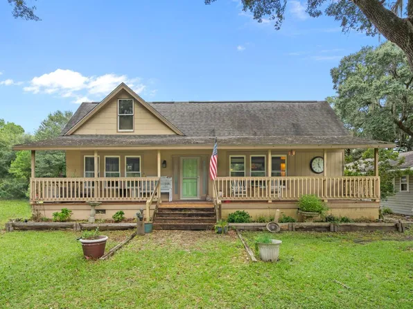 926 West Cox Ferry Rd., Conway, SC 29526