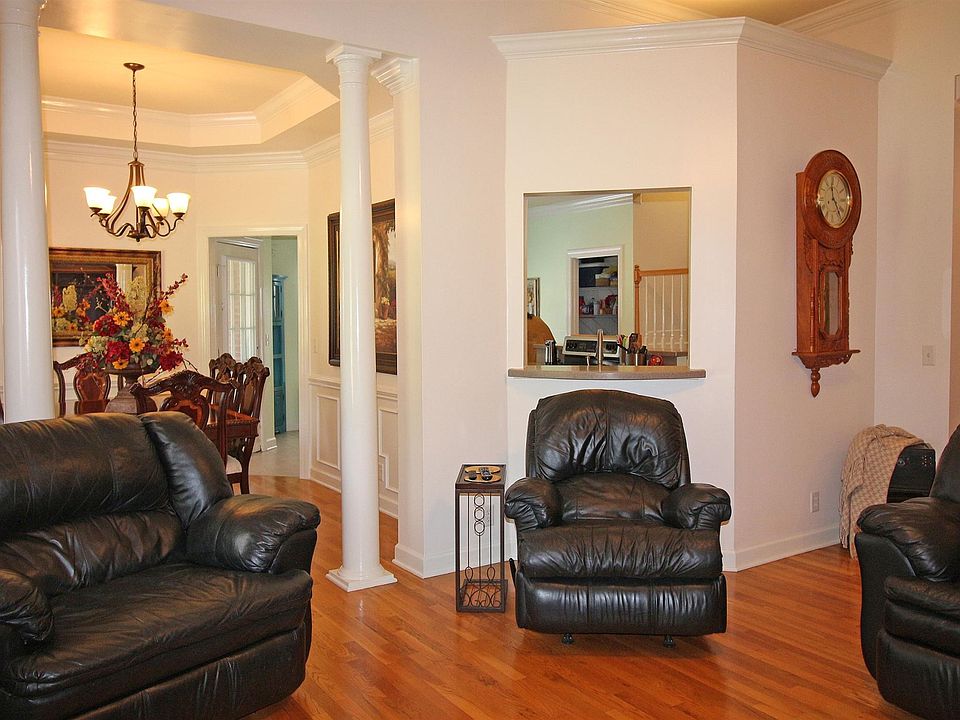1st image of 114 Granite Ct
