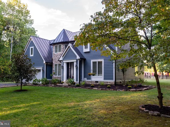 13167 Blackwood Forest Dr, Goldvein, VA 22720
