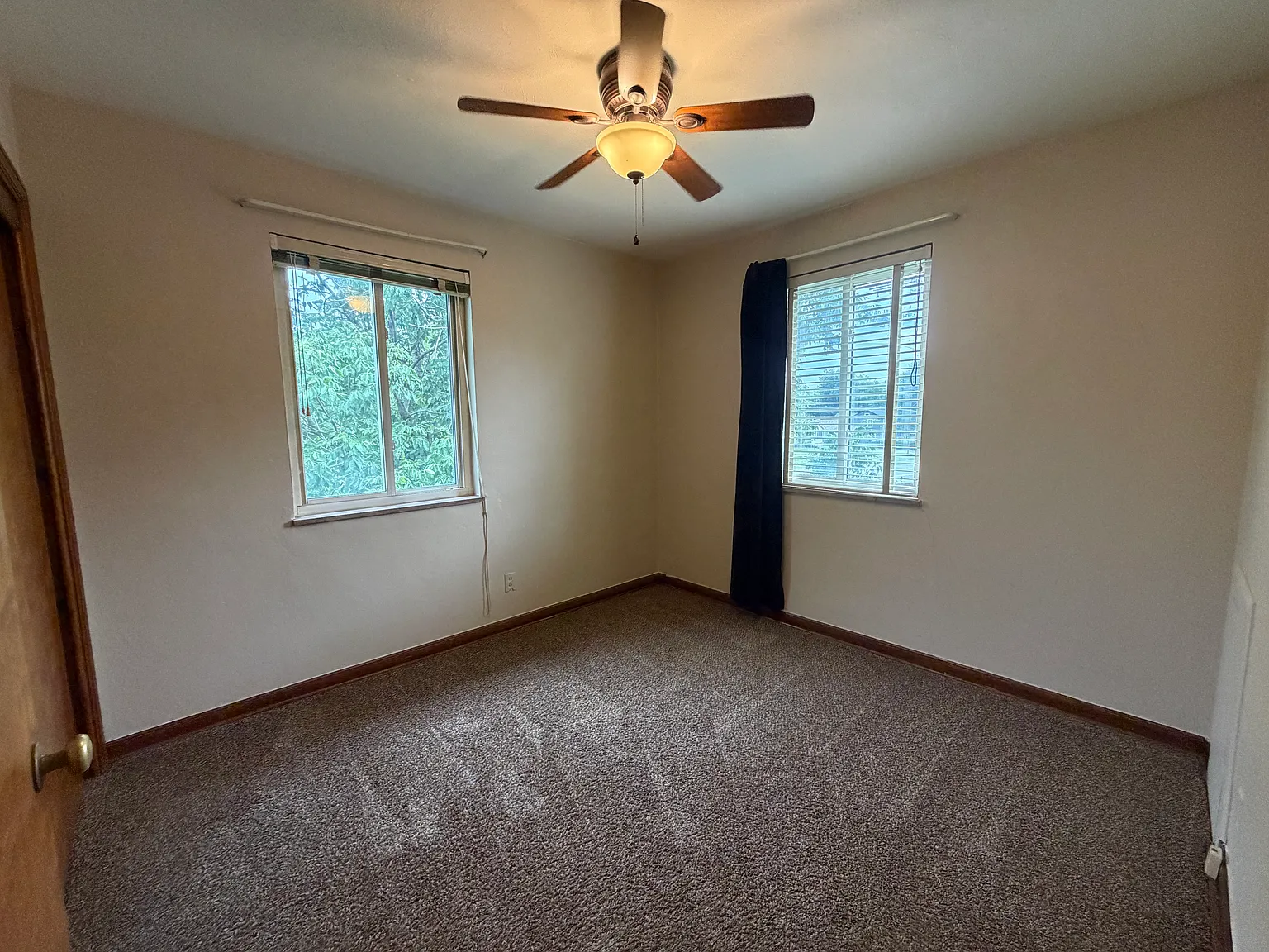 2 bed, 800 sqft, $1,000 — Photo 3