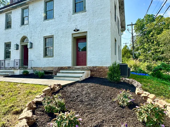 1080 W Bristol Rd #2, Warminster, PA 18974