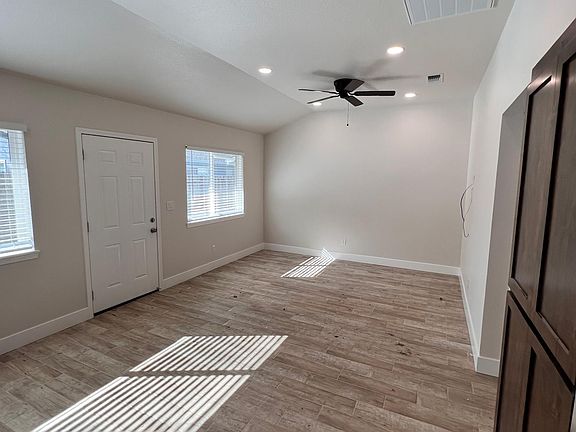 4th image of 8210 Cordelia Cir #B
