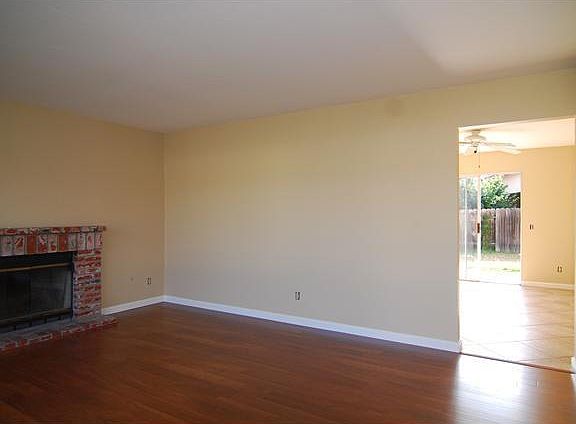 4th image of 10282 Kamwood Pl