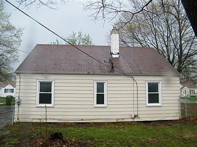 2nd image of 877 Cordova Ave