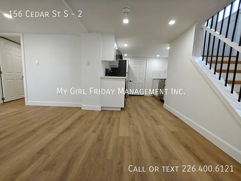 156 Cedar St S #2 — Photo 5