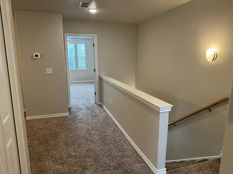 724 Westfield Blvd — Photo 9