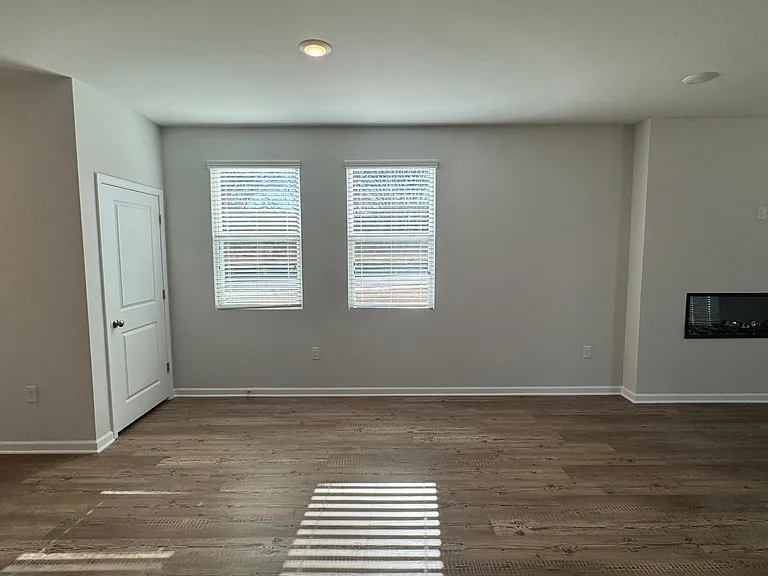 2110 Ecoland Dr — Photo 13