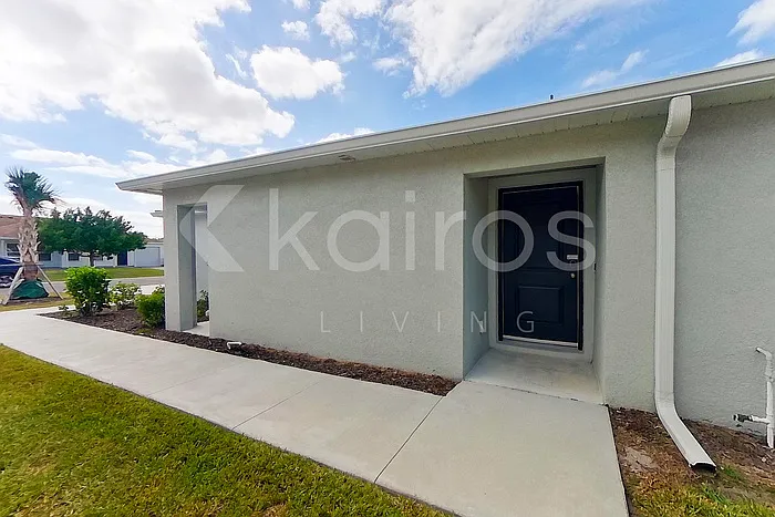 3 bed, 2.0 bath, 1400 sqft, $1,525 — Photo 2