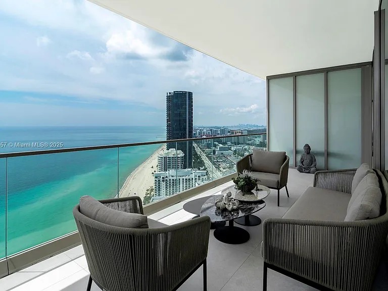 18975 Collins Ave #4102 — Photo 3