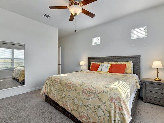 3rd image of 8921 Parker Ranch Cir #B