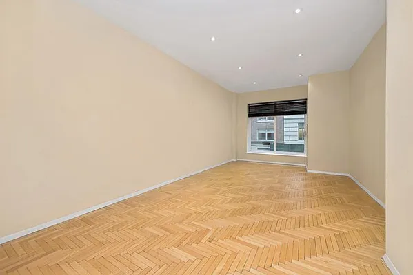 Rented by Keller Williams NYC | media 20