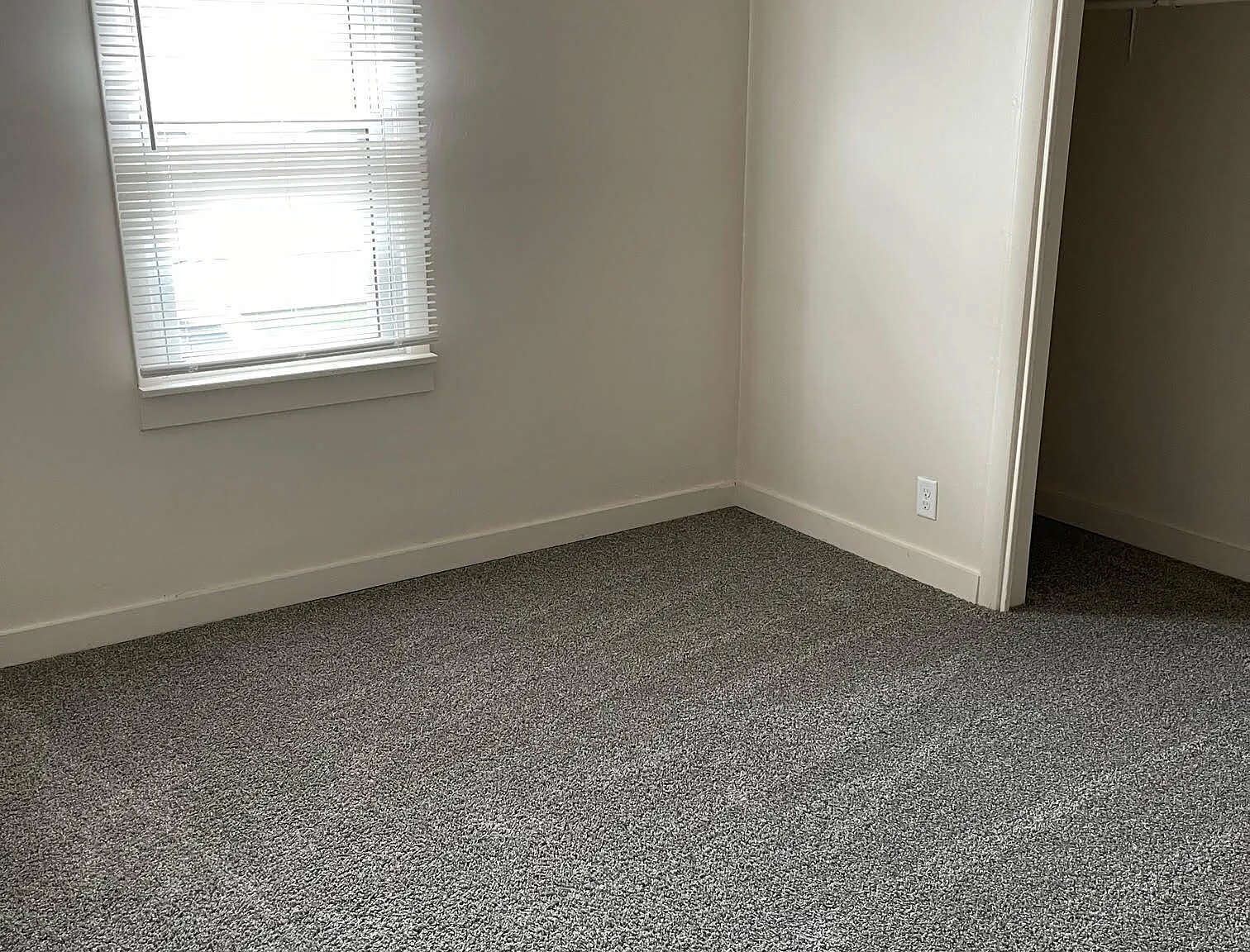 27 Howard Street - 1 — Photo 4