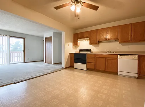 1082 Apple Ave #2 Photo 1