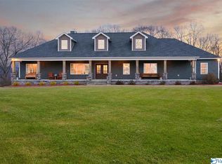 169 Sam Henley Ln, New Market, AL 35761