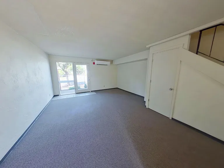 1695 Patterson Street — Photo 21