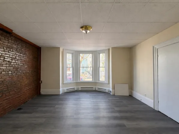 7 School St APT 1, Somerville, MA 02143