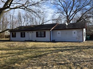 2133 Country Club Rd, Indianapolis, IN 46234