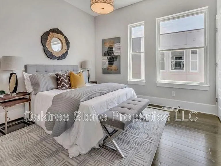 456 Parkway Dr #6 — Photo 17
