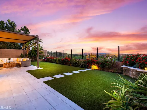 154 Roscomare, Irvine, CA 92602