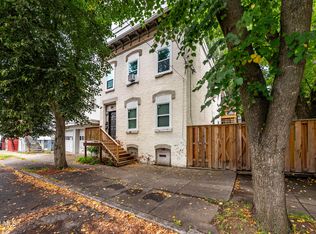 326 9th St, Troy, NY 12180