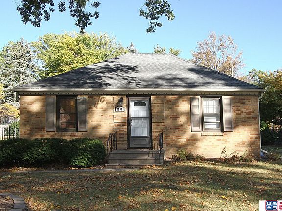 2nd image of 4130 Everett St