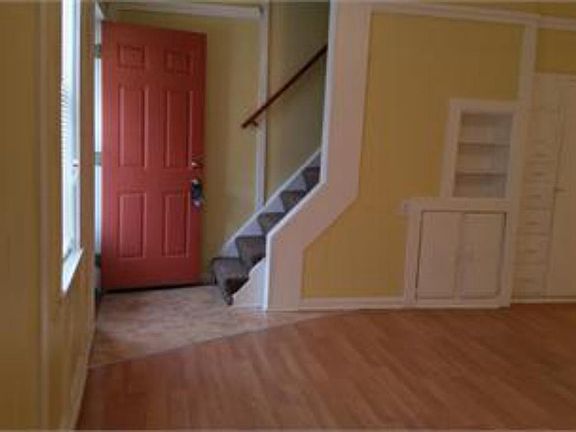 3rd image of 3288 W 23rd Pl
