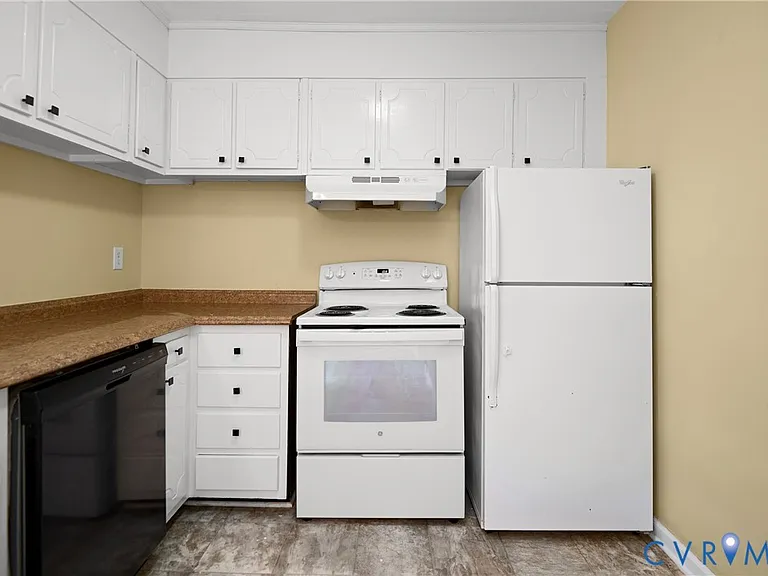 4704 Leadenhall Dr — Photo 19