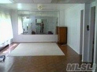 2387 Flora Ln, East Meadow, NY 11554