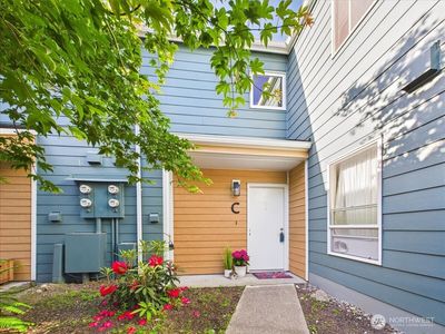 8424 25th Avenue SW #C, Seattle, WA, 98106