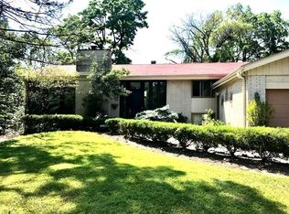 266 Aspen Ln, Highland Park, IL 60035