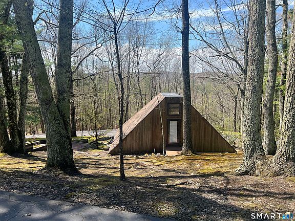 4th image of 86 Washburn Road