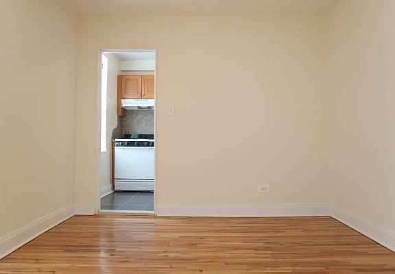 4th image of 2070 20th Ln APT 2F