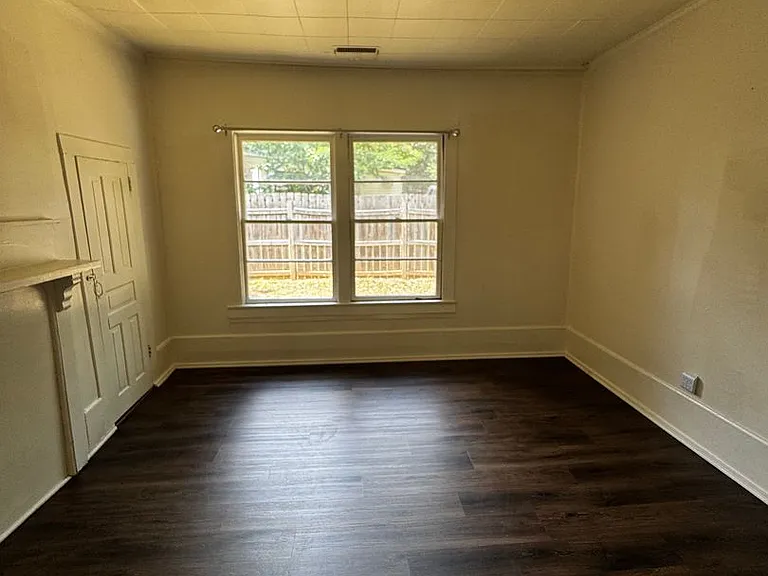 833 Kings Rd — Photo 21