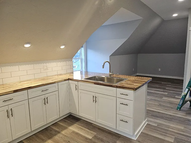 40 Park St #3 — Photo 6